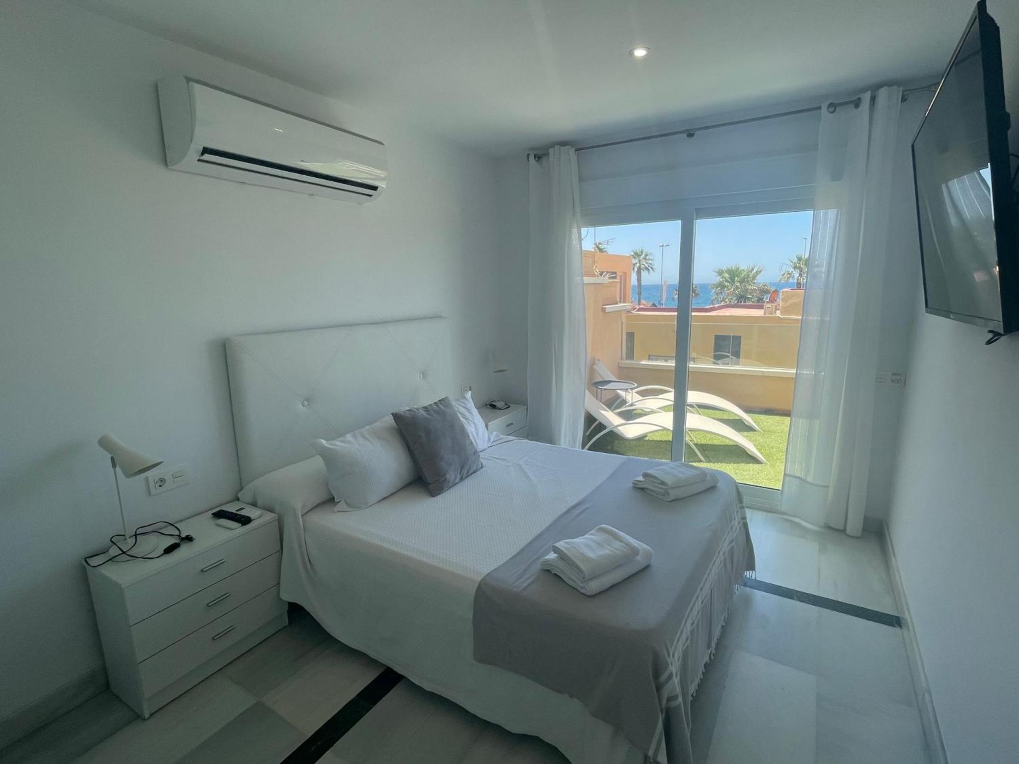 Apartamento 3 Home Suites Альмерія Екстер'єр фото