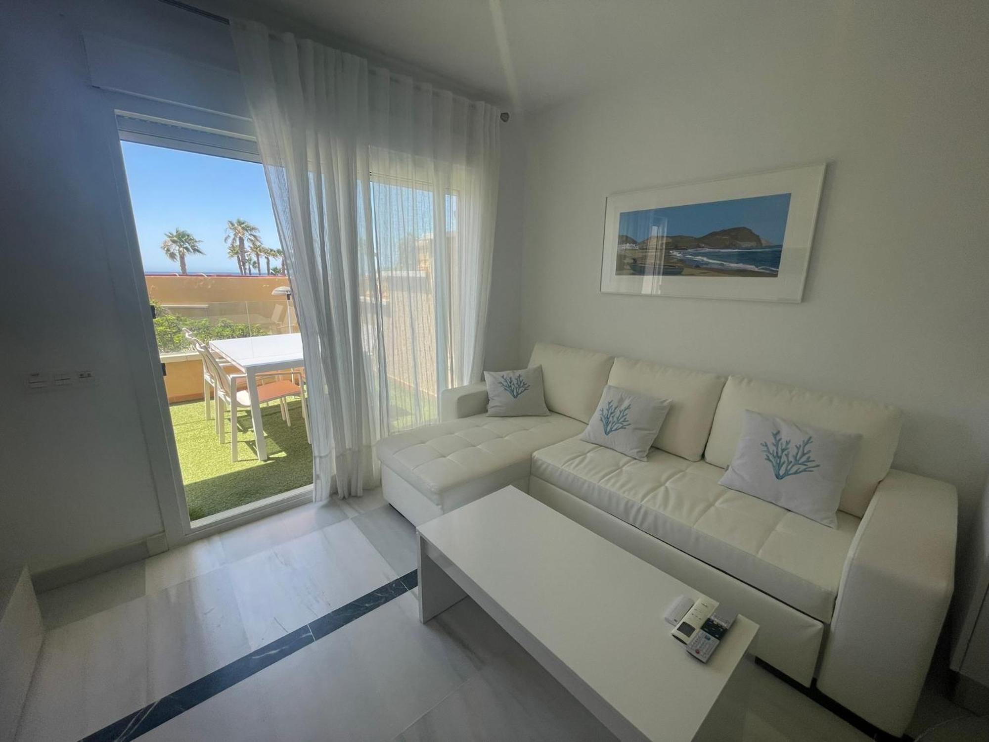 Apartamento 3 Home Suites Альмерія Екстер'єр фото